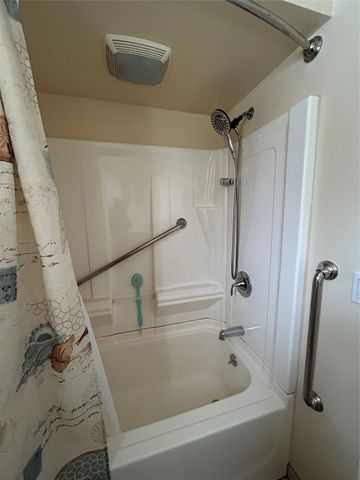 1954 E 2 Street, Erie, PA 16511