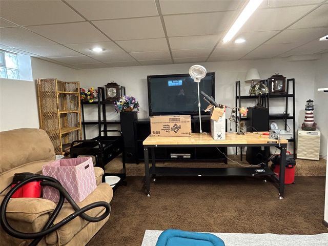 1954 E 2 Street, Erie, PA 16511