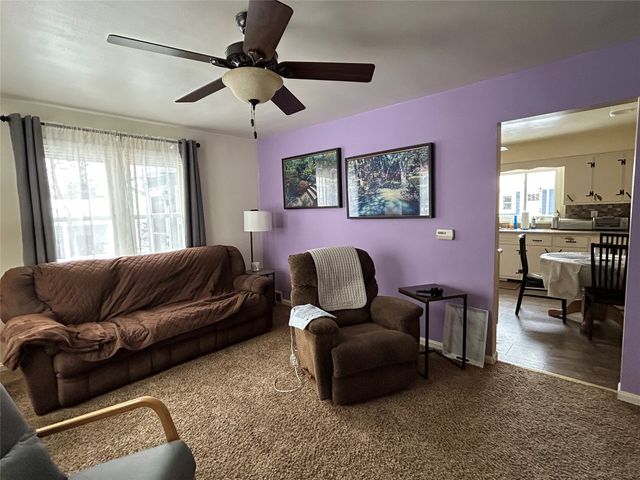 1954 E 2 Street, Erie, PA 16511