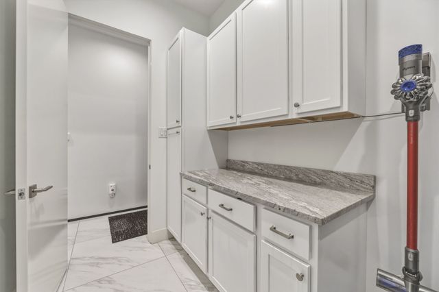 1515 N Fielder Road, Arlington, TX 76012