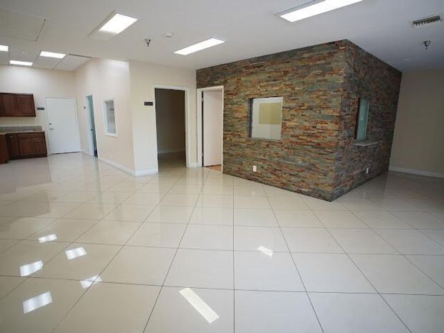 6040 Lake Worth Road, Greenacres, FL 33463