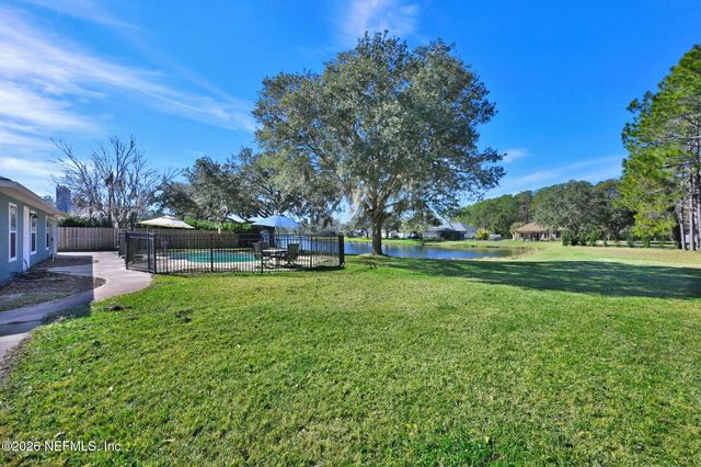 148 VILLAGE GREEN Avenue, St. Johns, FL 32259