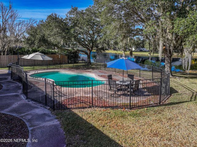 148 VILLAGE GREEN Avenue, St. Johns, FL 32259