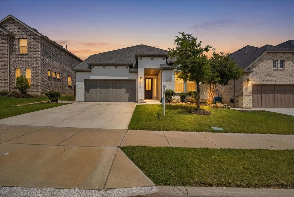 201 Savannah Lane, Oak Point, TX 75068