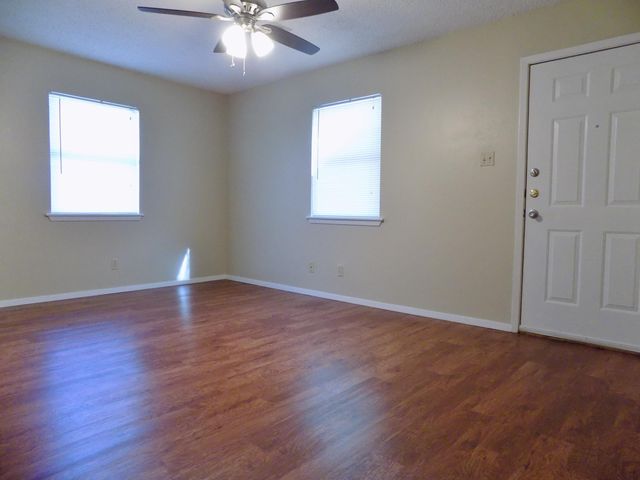 702 E Highland Boulevard, San Angelo, TX 76903