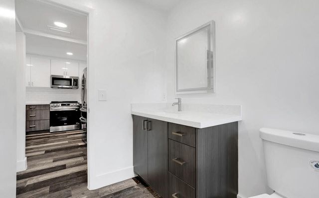 4143 Palm Bay Circle A, West Palm Beach, FL 33406