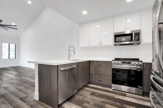 4143 Palm Bay Circle A, West Palm Beach, FL 33406