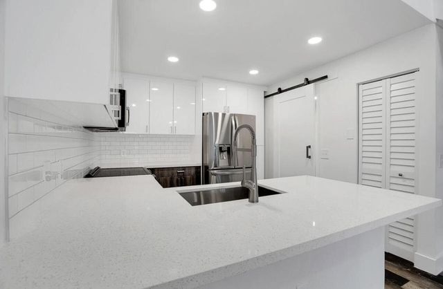 4143 Palm Bay Circle A, West Palm Beach, FL 33406