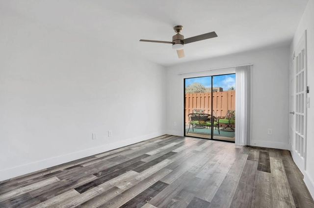 4143 Palm Bay Circle A, West Palm Beach, FL 33406