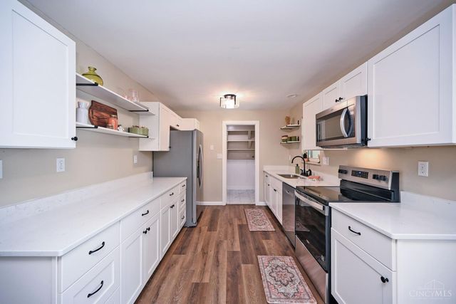 1102 Heatherstone Way, Miami Twp, OH 45150