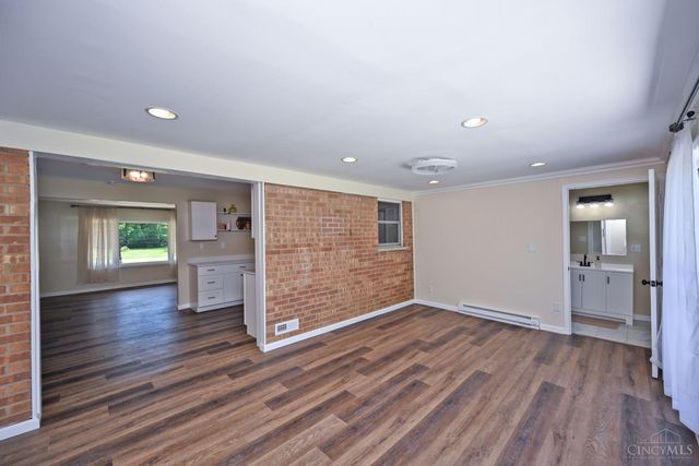 1102 Heatherstone Way, Miami Twp, OH 45150