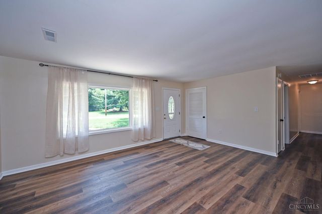 1102 Heatherstone Way, Miami Twp, OH 45150