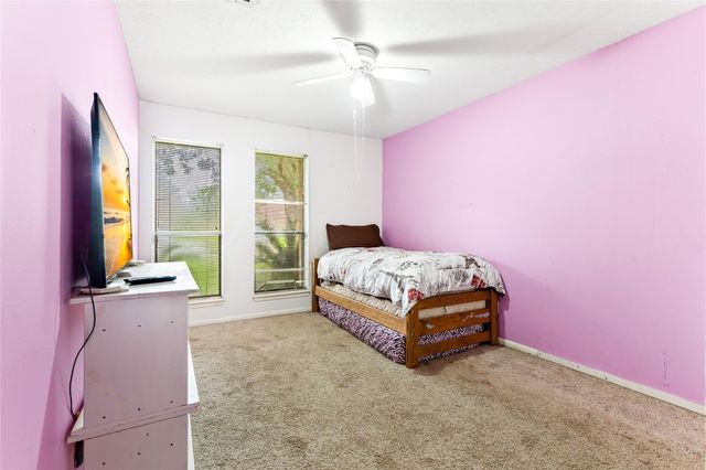9806 Sagecastle Lane, Houston, TX 77089