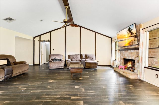 9806 Sagecastle Lane, Houston, TX 77089