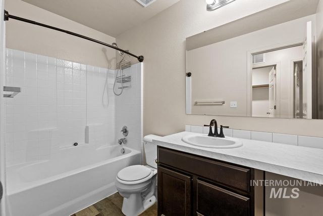 5506 Barkley Way, Caldwell, ID 83607