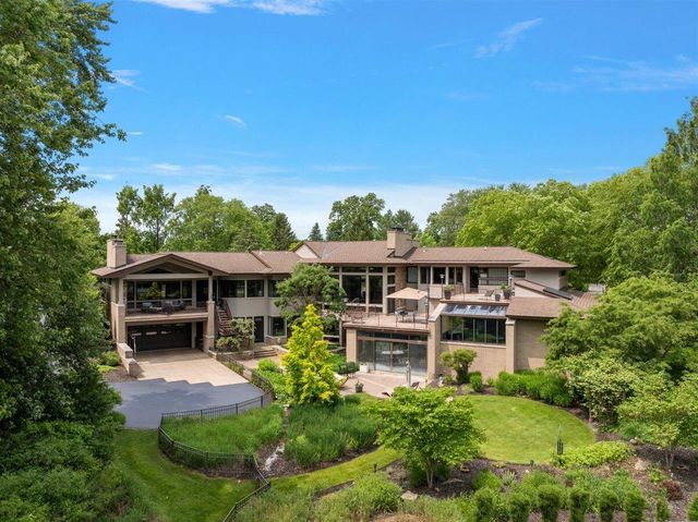 1878 Watermark Drive Se, Cascade Twp, MI 49546