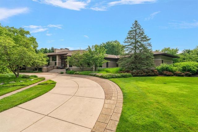 1878 Watermark Drive Se, Cascade Twp, MI 49546