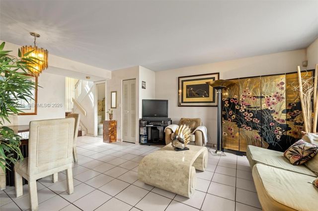 415 NW 85th Pl 1707, Miami, FL 33126