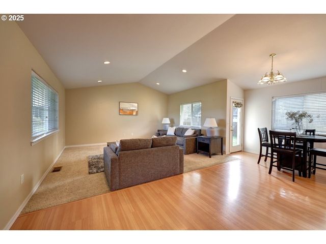 618 7TH Ave, Hammond, OR 97121