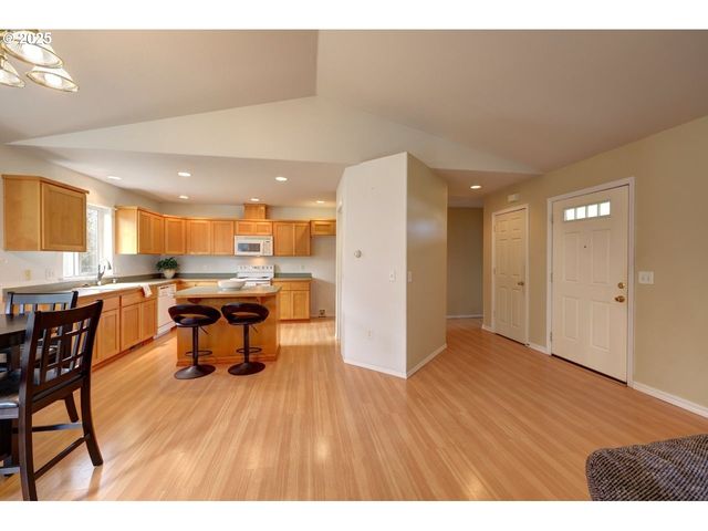 618 7TH Ave, Hammond, OR 97121