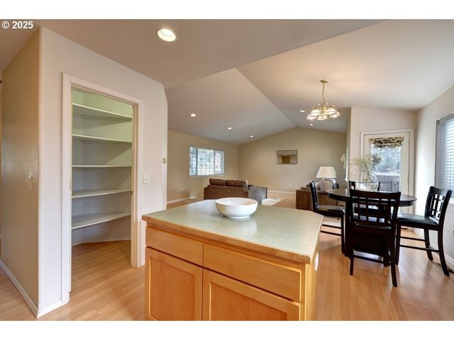 618 7TH Ave, Hammond, OR 97121