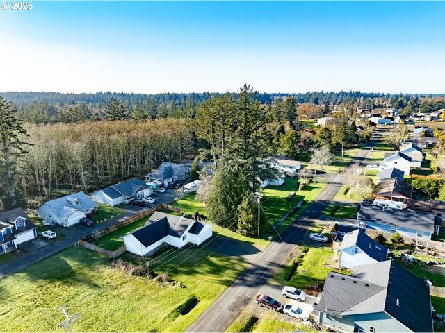 618 7TH Ave, Hammond, OR 97121
