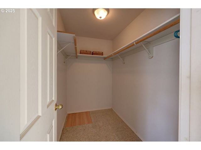 618 7TH Ave, Hammond, OR 97121