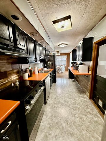 404 S 8th Street, Cayuga, IN 47928