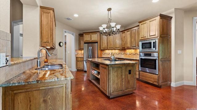 179 Silverado, New Braunfels, TX 78132