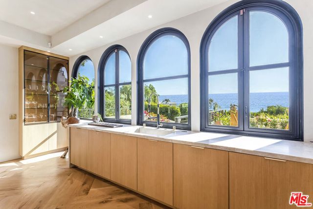 30125 Harvester Road, Malibu, CA 90265