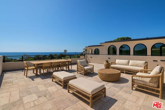 30125 Harvester Road, Malibu, CA 90265