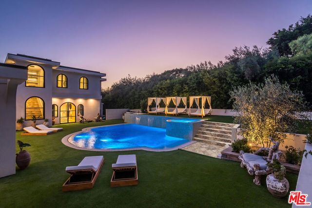 30125 Harvester Road, Malibu, CA 90265