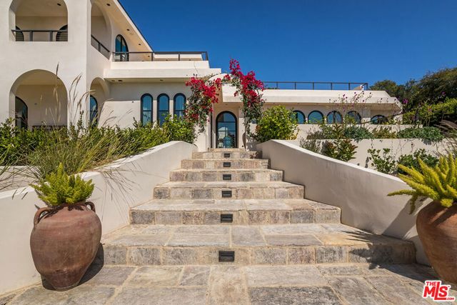 30125 Harvester Road, Malibu, CA 90265