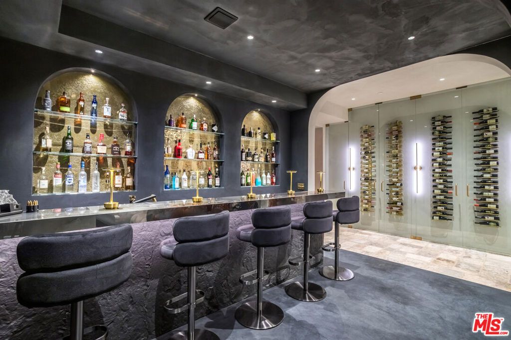 Image 27 of property listing at 30125 Harvester Road, Malibu, CA 90265