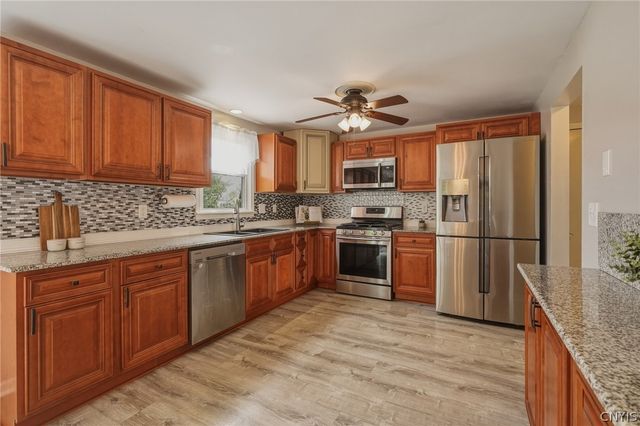 8167 Cicero Mills Road, Cicero, NY 13039