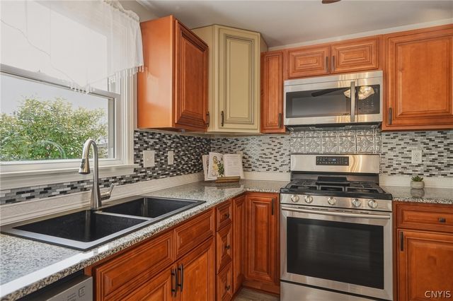 8167 Cicero Mills Road, Cicero, NY 13039