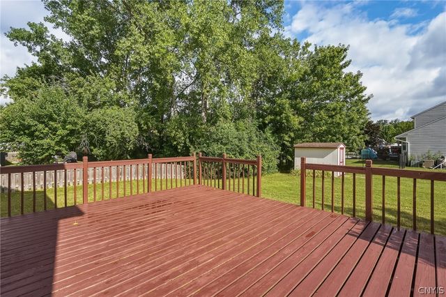 8167 Cicero Mills Road, Cicero, NY 13039