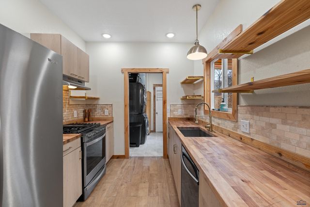 816 4TH, Rapid City, SD 57701