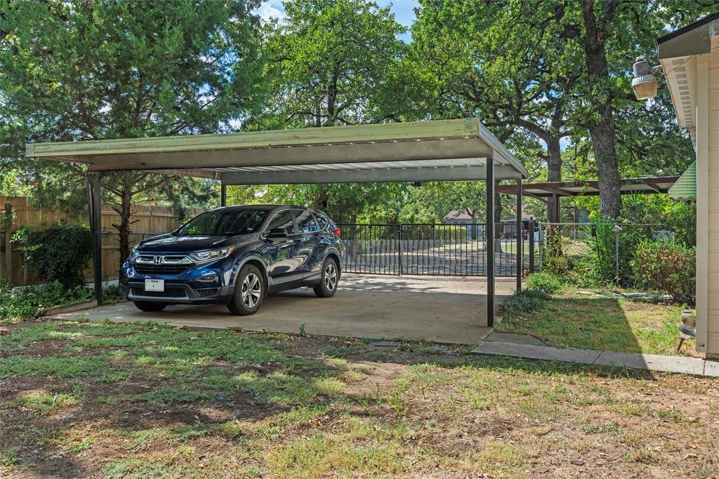 5325 trentman Street, Fort Worth, TX 76119 — photo 4