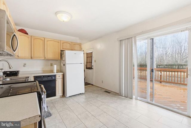 10601 MEADOWLARK LN, Spotsylvania, VA 22553