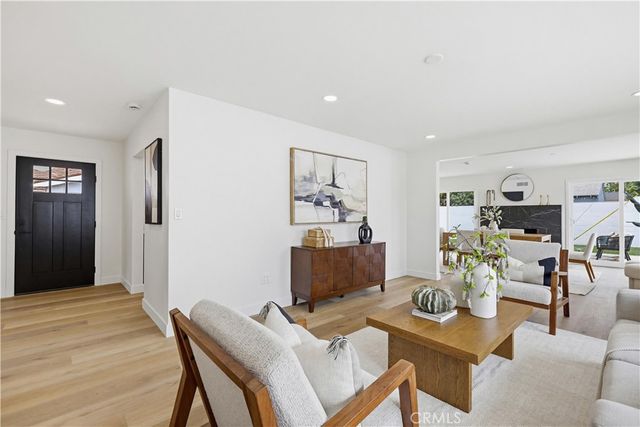 2515 E Orange Grove, Orange, CA 92867