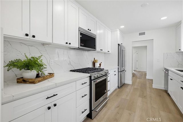 2515 E Orange Grove, Orange, CA 92867