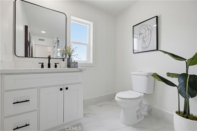 2515 E Orange Grove, Orange, CA 92867