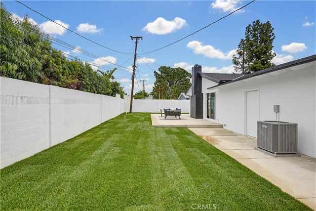 2515 E Orange Grove, Orange, CA 92867