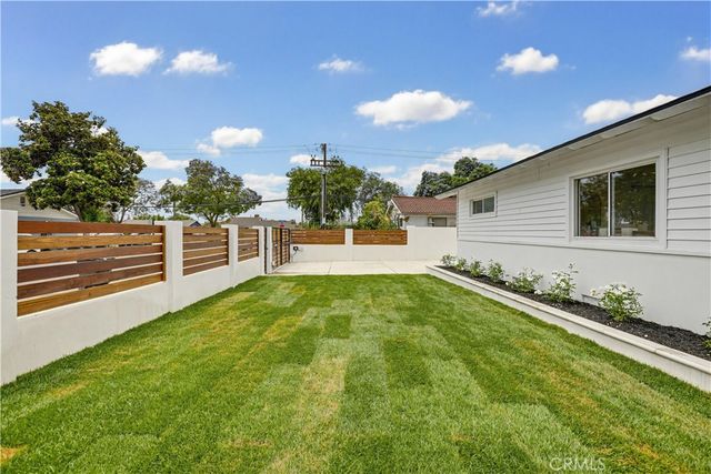 2515 E Orange Grove, Orange, CA 92867