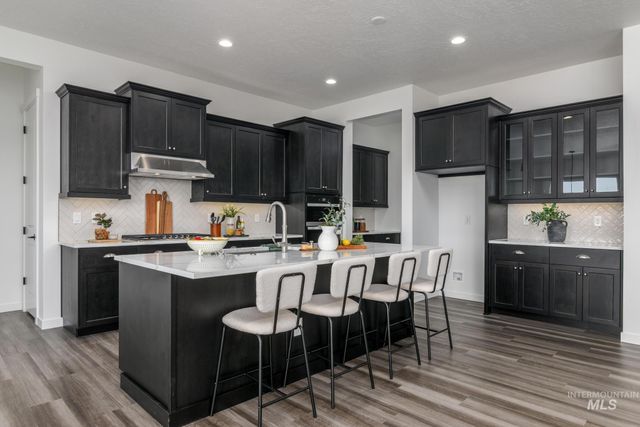 7025 W Alveo Dr, Eagle, ID 83616