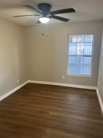 3434 Easy Street, Houston, TX 77026