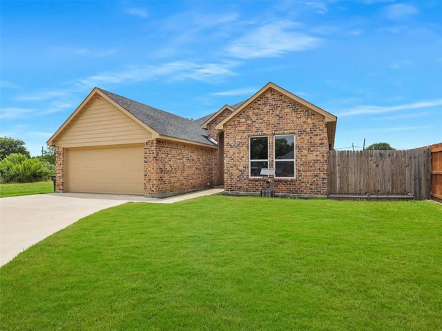 3101 Eastcrest Court, Fort Worth, TX 76105