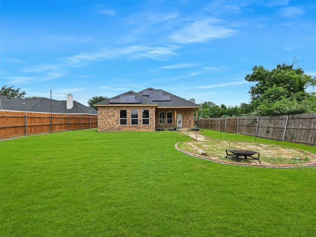 3101 Eastcrest Court, Fort Worth, TX 76105