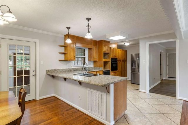 10 Thrushwood Road, Rome, GA 30161